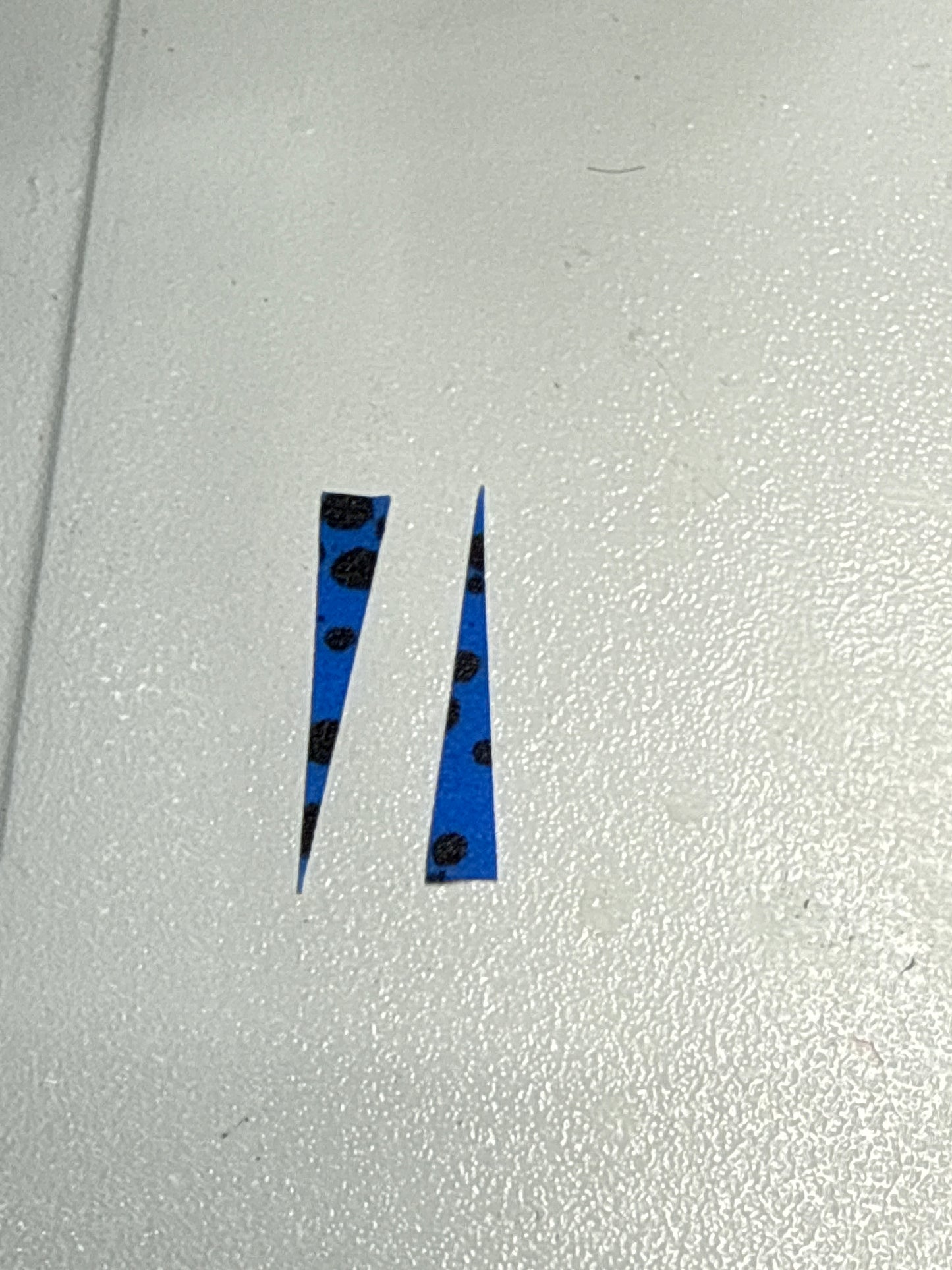 Mini Wedge Tail 25/pack