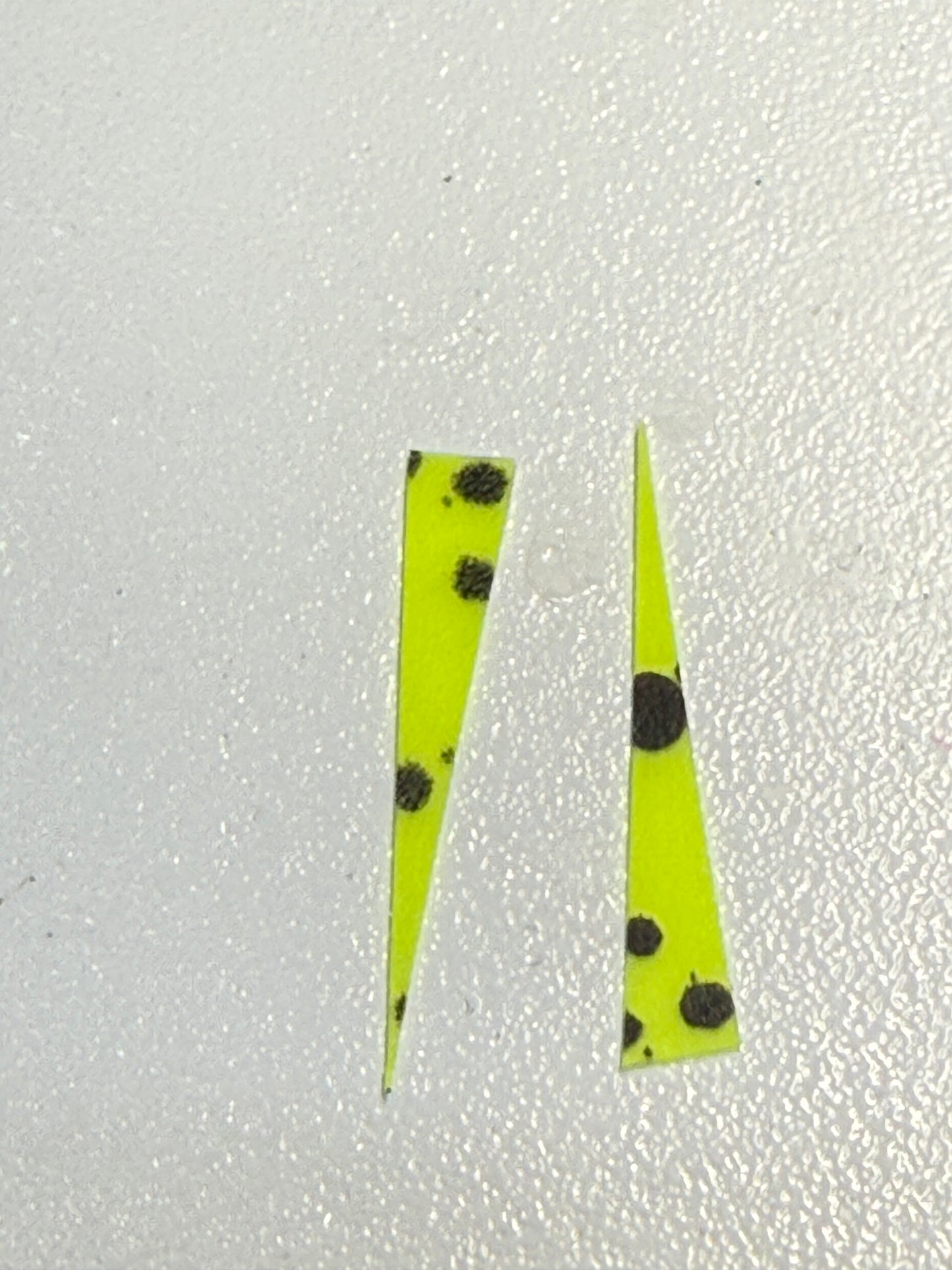 Mini Wedge Tail 25/pack