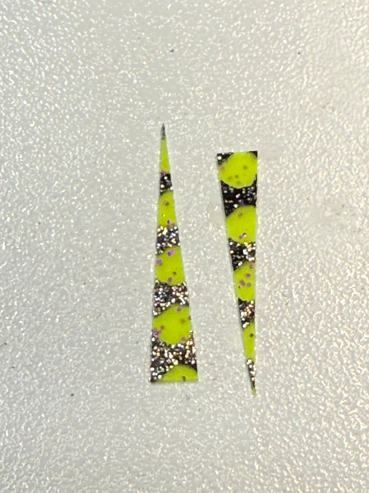 Mini Wedge Tail 25/pack