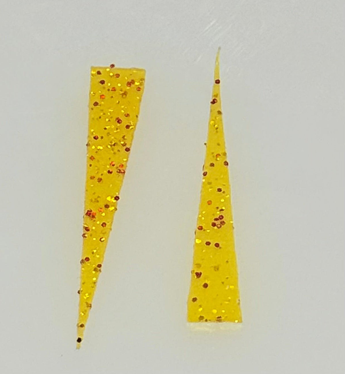 Mini Wedge Tail 25/pack - Crappie Carnivore